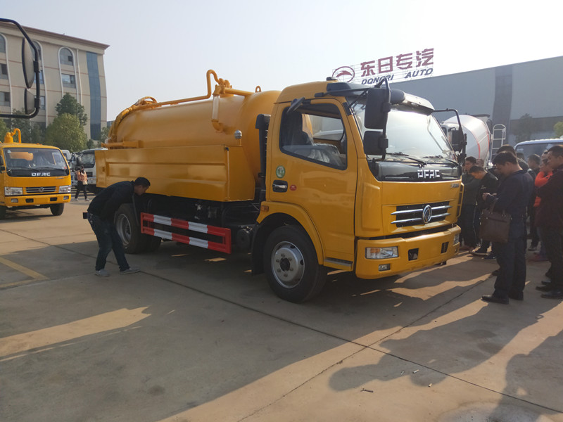 管道疏通車 管道疏通車