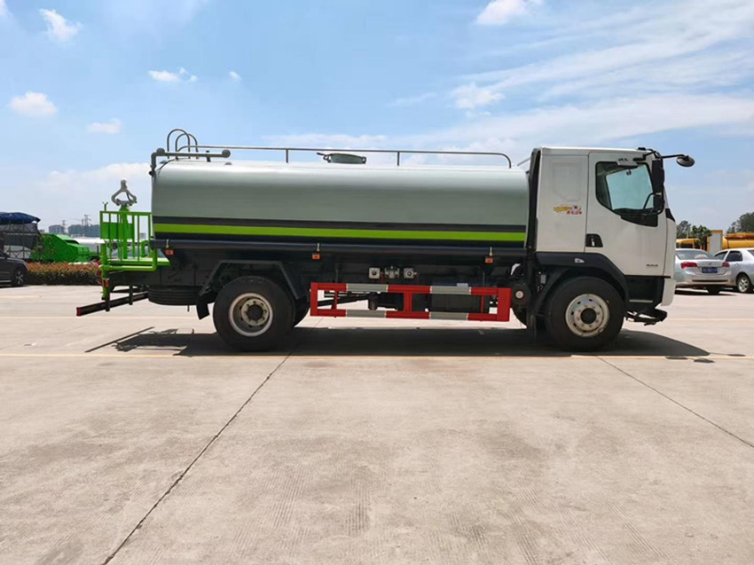 東風(fēng)柳汽國六12噸灑水車 東風(fēng)柳汽國六12噸灑水車