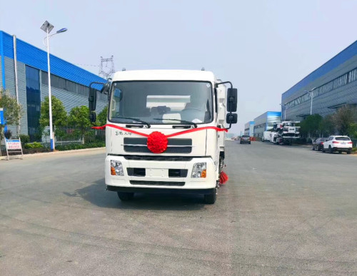 18噸洗掃車 18噸洗掃車