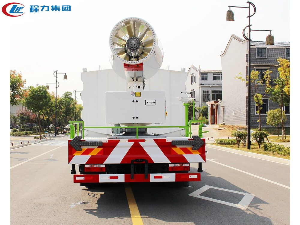 東風(fēng)霧炮車 東風(fēng)霧炮車