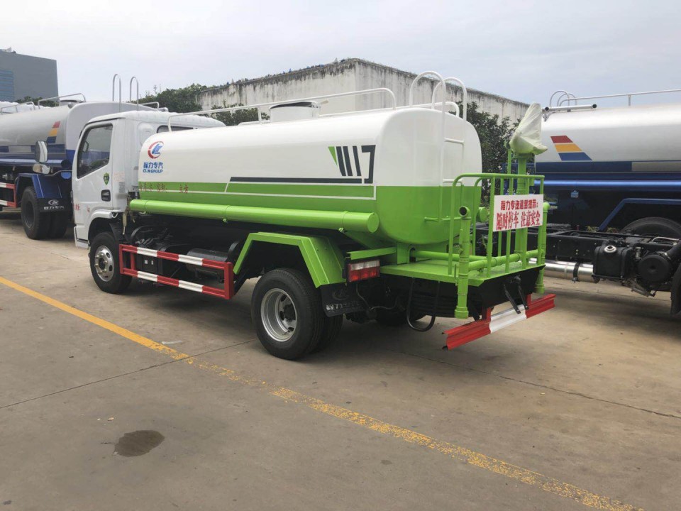 東風(fēng)5噸灑水車-東風(fēng)5噸灑水車價格-東風(fēng)5噸灑水車報價-東風(fēng)灑水車廠家直銷 東風(fēng)5噸灑水車-東風(fēng)5噸灑水車價格-東風(fēng)5噸灑水車報價-東風(fēng)灑水車廠家直銷