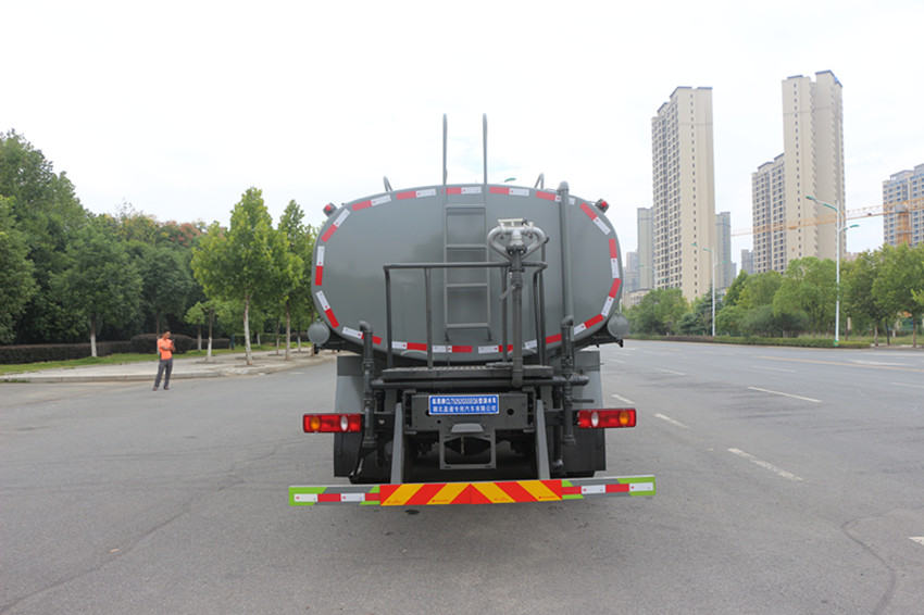 東風T5灑水車20方